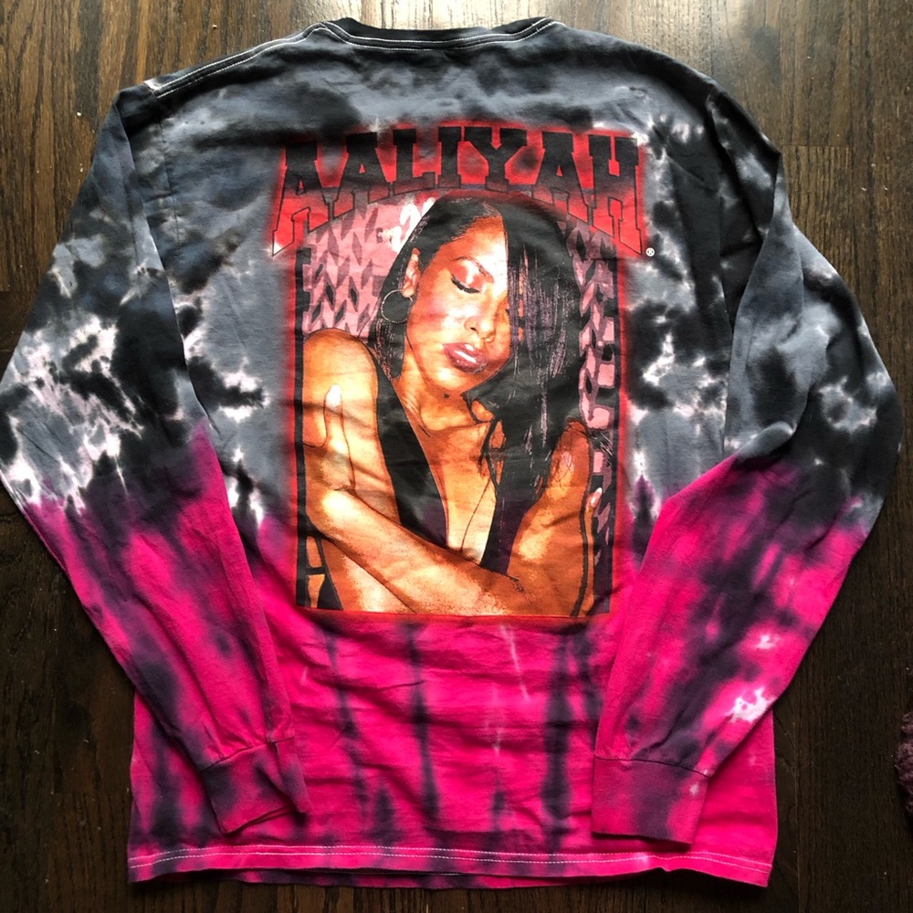 Aaliyah Long Sleeve Tie Dye T-shirt 🔥